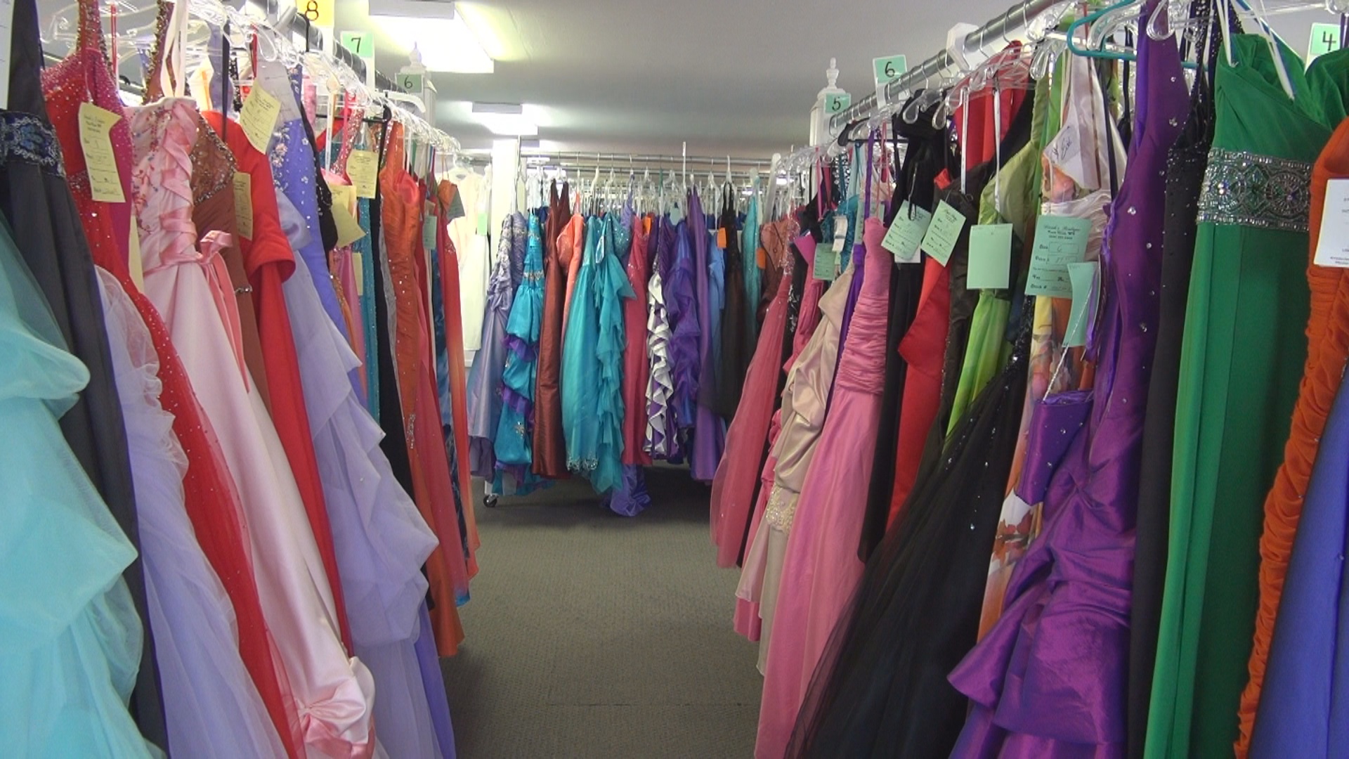 prom dresses for rent